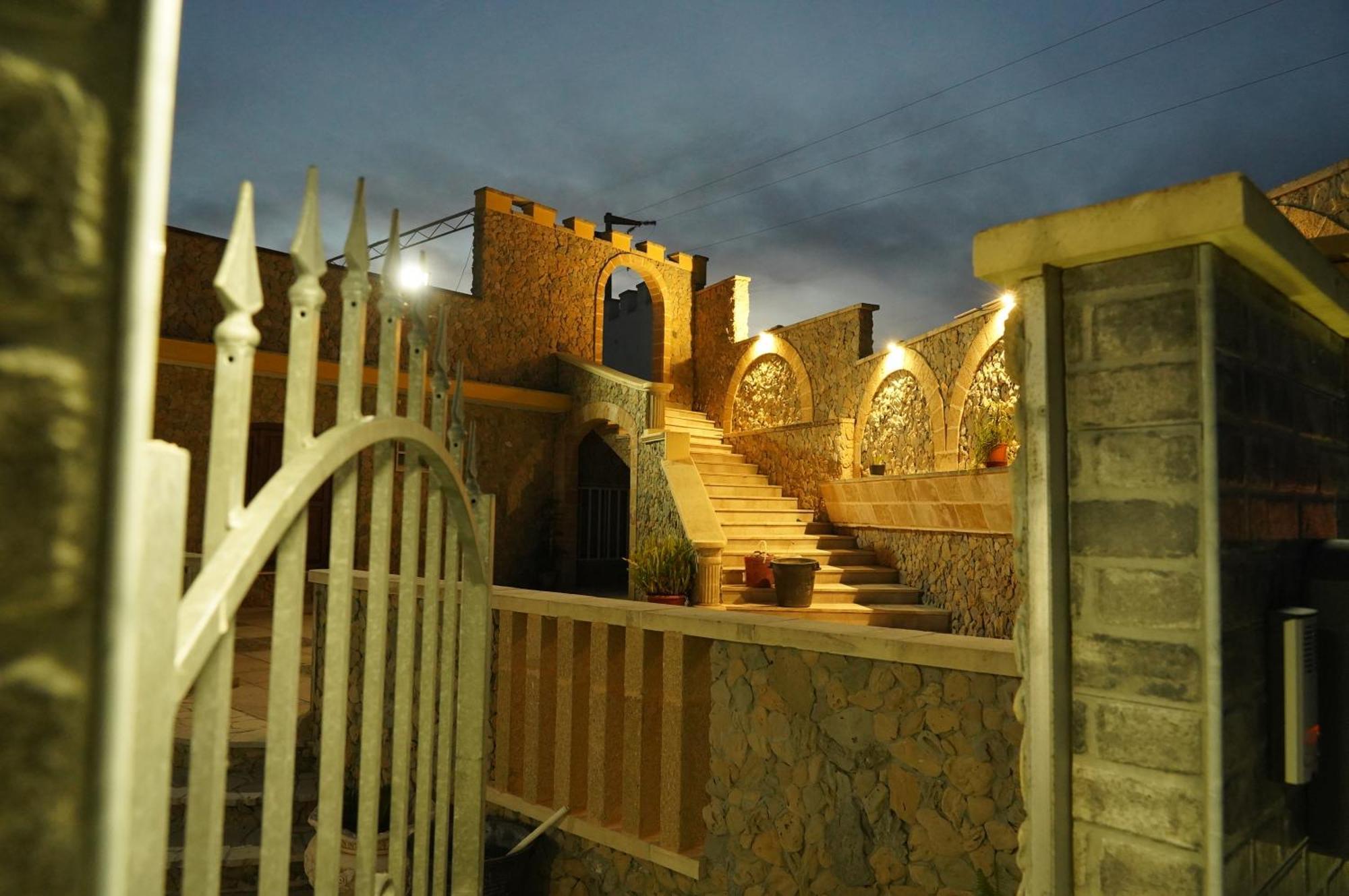 Hotel La Corte Di Bacco Salento San Pietro Vernotico Exterior foto